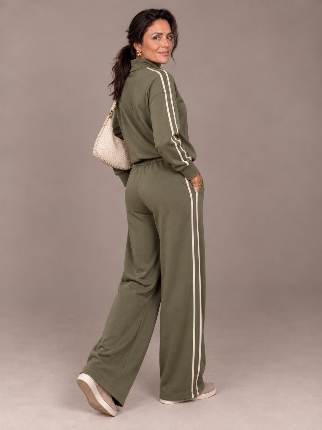 SET RENATA